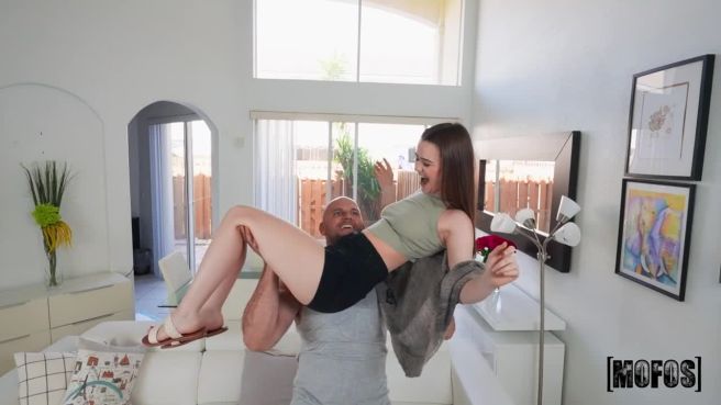 Превью Ради большого пениса она способна абсолютно на всё № 46727