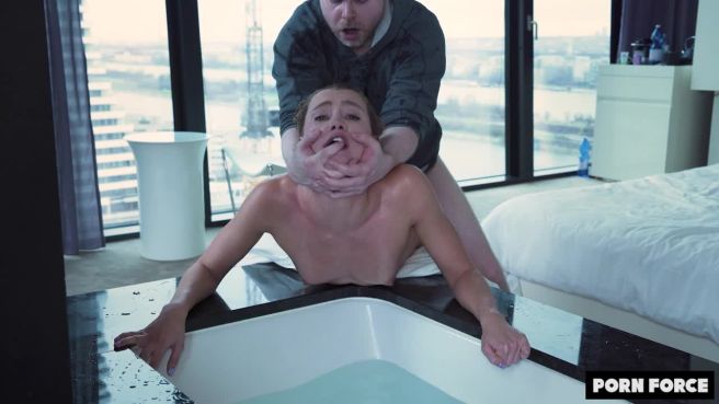 Превью Жёсткие действия в ванной комнате № 46743