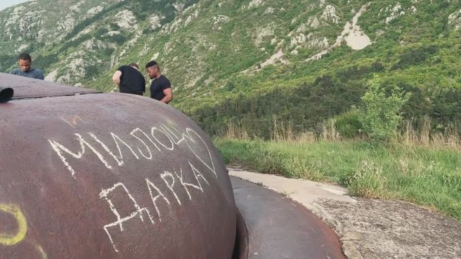 Превью Вот что значит оргия на свежем воздухе № 46747