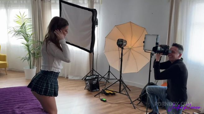 Превью Из обычной модели переквалифицировалась в порно-модель № 46810