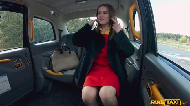 Превью Анальный дебют в фейковом такси № 46821