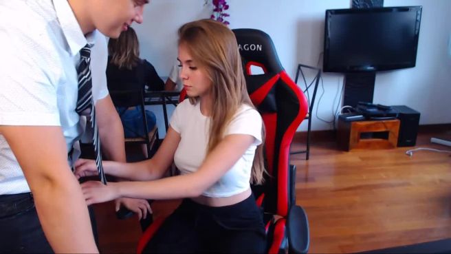 Превью На самом деле, эта вебкамщица очень горячая № 46846