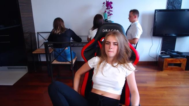 Превью На самом деле, эта вебкамщица очень горячая № 46846