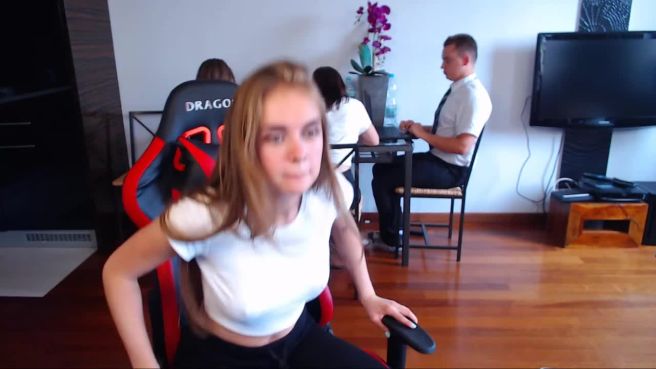 Превью На самом деле, эта вебкамщица очень горячая № 46846