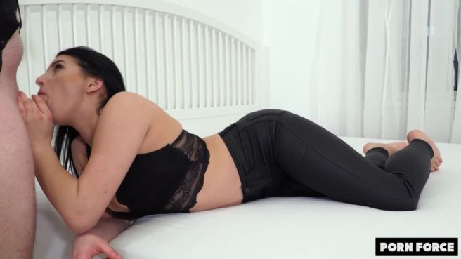 Превью Перед объективом камеры получать наслаждение вдвойне приятнее № 46853