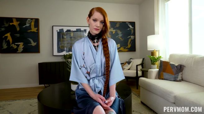 Моя мамочка ещё та сексуальная изобретательница