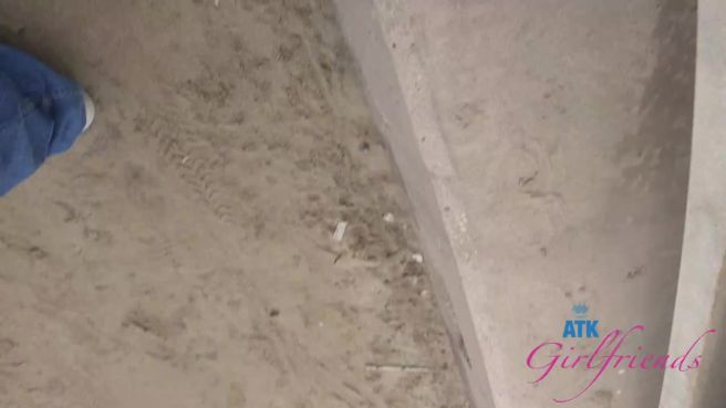 Превью Моя новая попутчица – это самая настоящая шлюшка № 47021