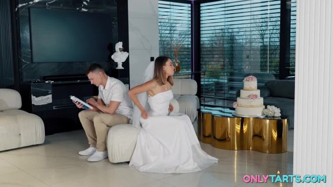 Превью Хорошенькая невеста, склонная к необдуманным изменам № 47072