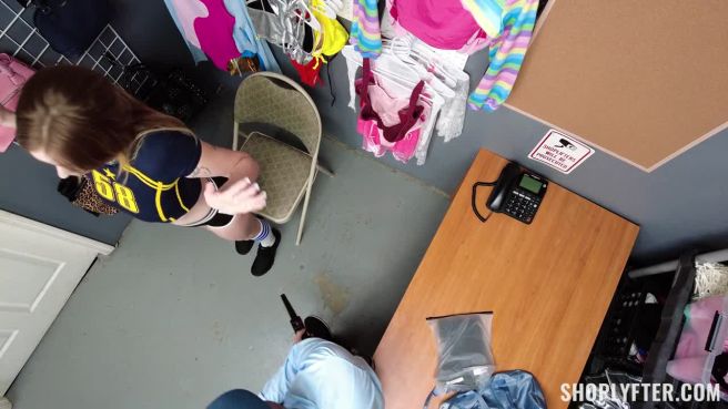 Превью За воровство в магазине ты обязательно будешь наказана № 47118