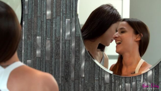 Превью Лесбийский пульс: вагина в ритме языка № 47173