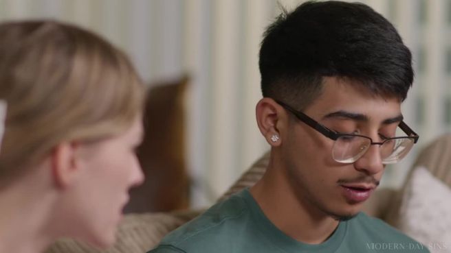 Превью Сестричка, которую нужно поиметь в любой момент № 47193